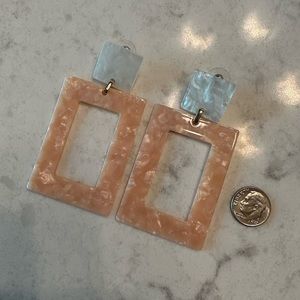 Vintage 80s acrylic earrings. Pearlized White & Peach. Lightweight.